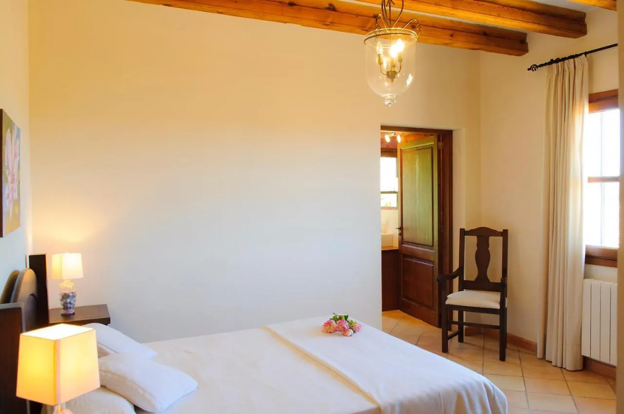 Holiday home Finca Hort Can Veritat Cala Ferrera